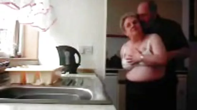 Power-gefickt reife frauen porno film in Handschellen