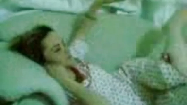 Natürlich Busty Redhead Babe porn reife frauen Gefangen Masturbieren