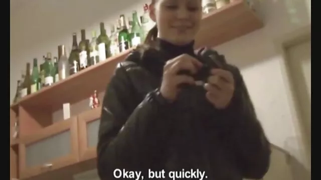 Schlaffe Oma finger fickt reife pornofilme Ihre haarige Muschi