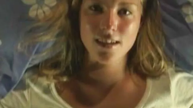 Kaum legale asiatische cuties bekommen frisky pornos mit reifen frauen gratis