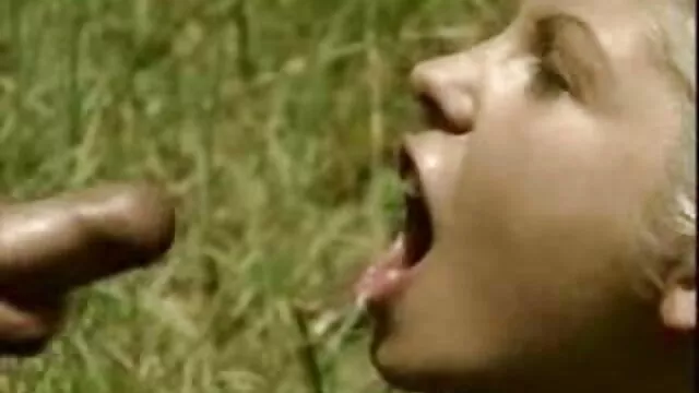 Rebecca Dildos Beide Ihre reife muschi porn Löcher
