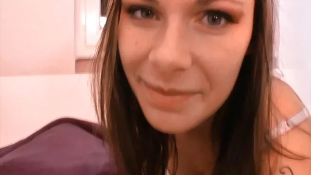 Tätowierte MILF wird in verschiedenen Positionen gefickt gratis reife frauen